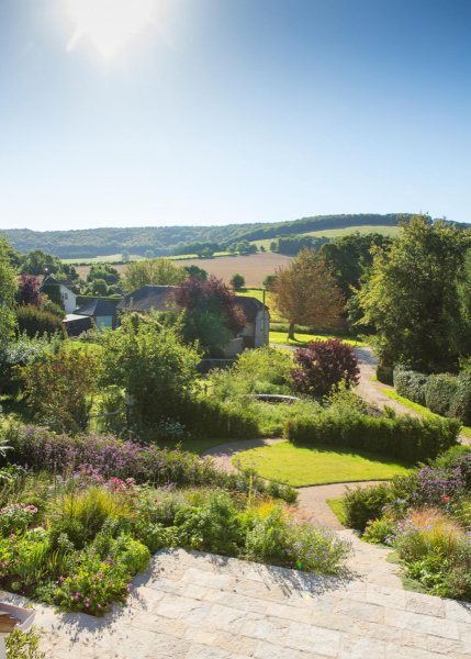 Garden design showcasing the views